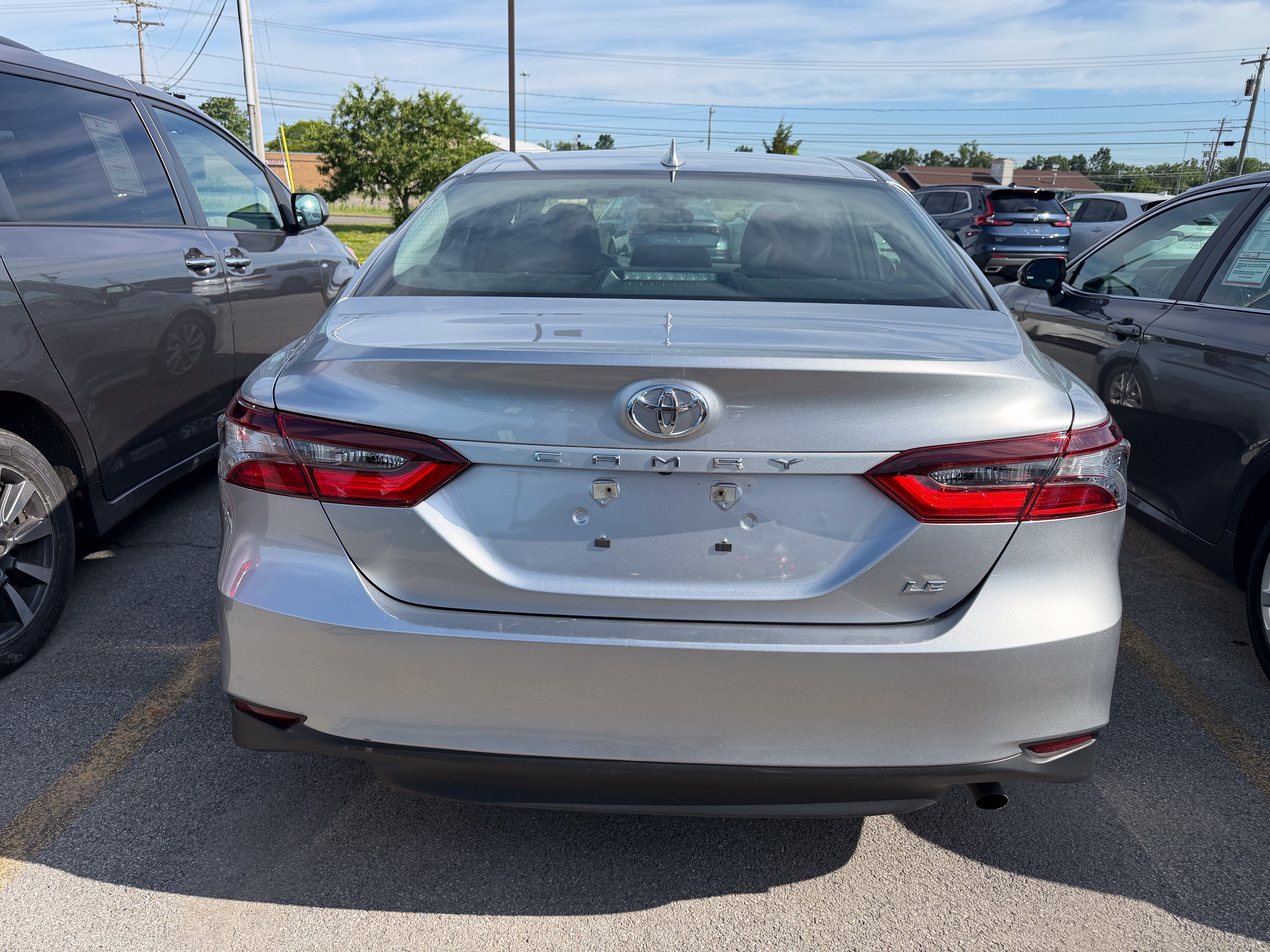 Used 2023 Toyota Camry LE FWD image 6