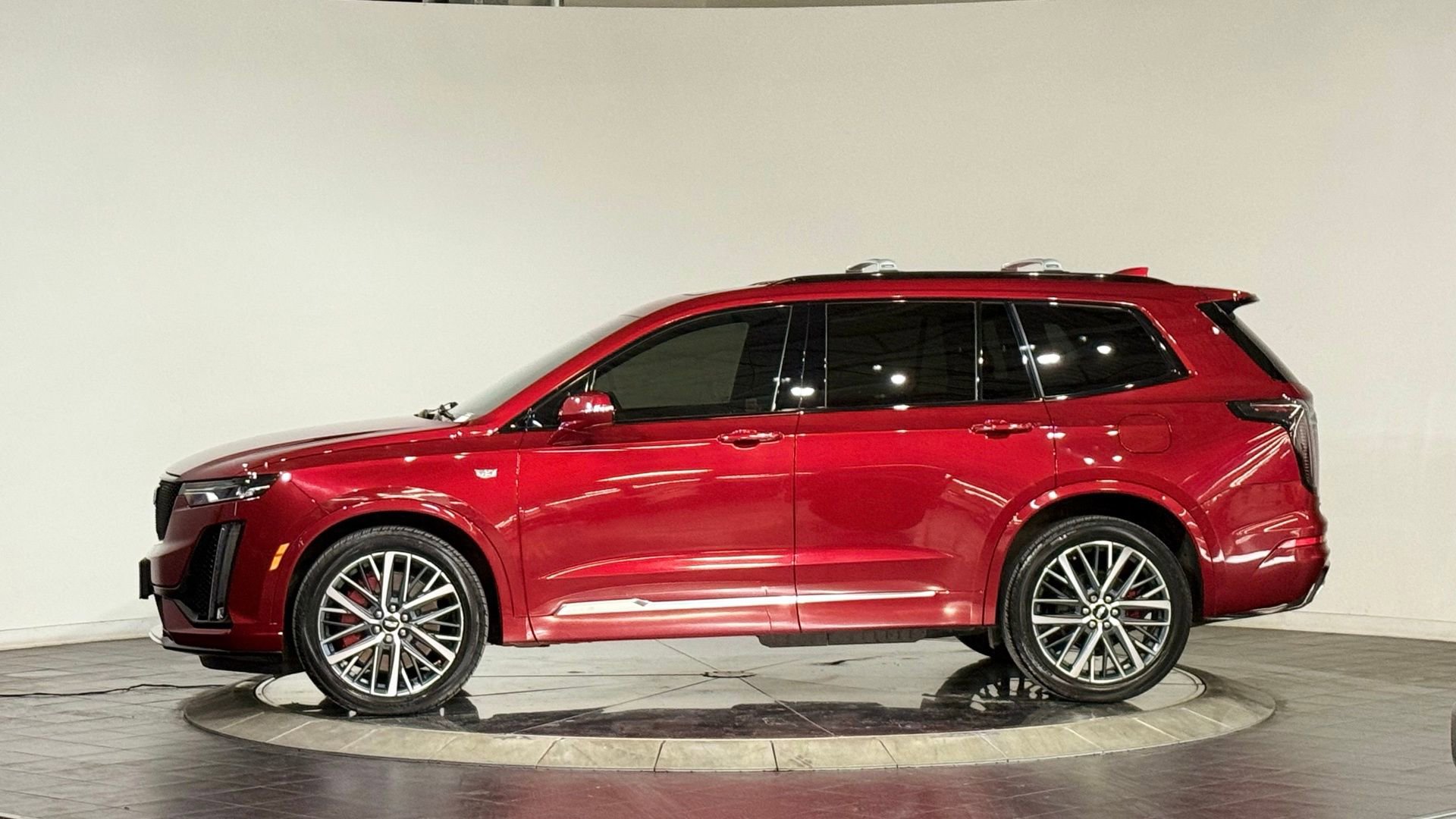 Used 2023 Cadillac XT6 Sport image 6