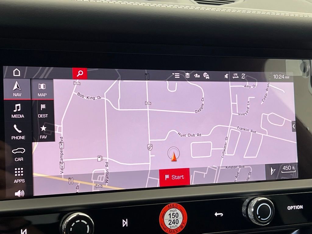 Certified 2025 Porsche Macan Turbo image 13