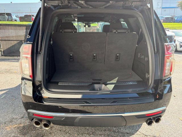 Used 2024 Chevrolet Tahoe Premier w/ Premium Package AWD/4WD image 7