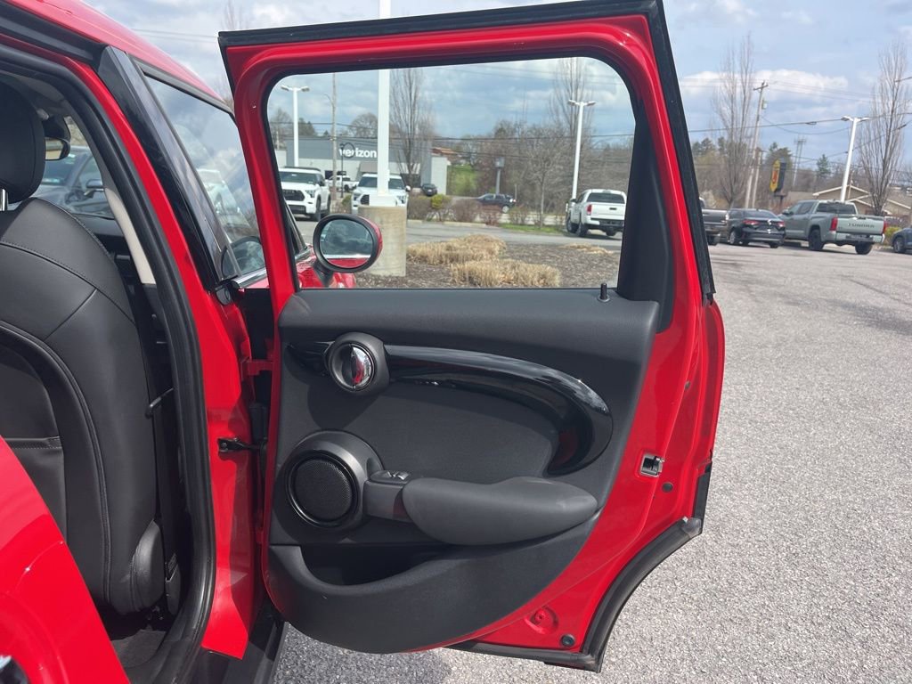 Used 2021 MINI Cooper S image 14