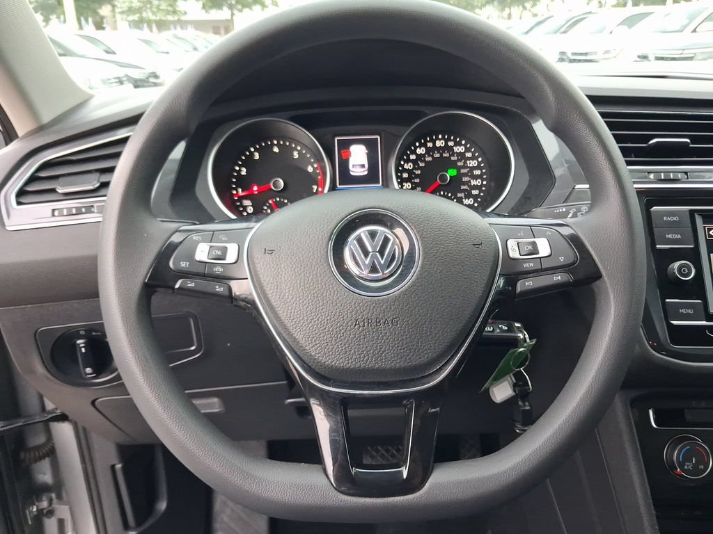 Used 2021 Volkswagen Tiguan S FWD image 17