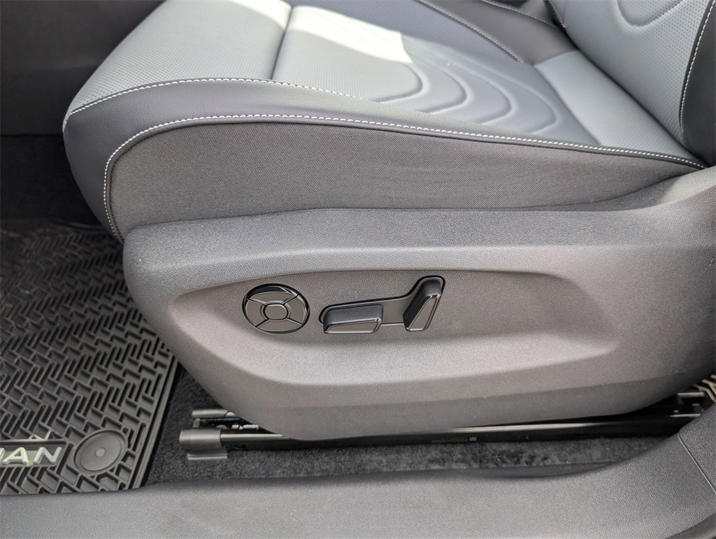 New 2026 Volkswagen Tiguan SE image 13