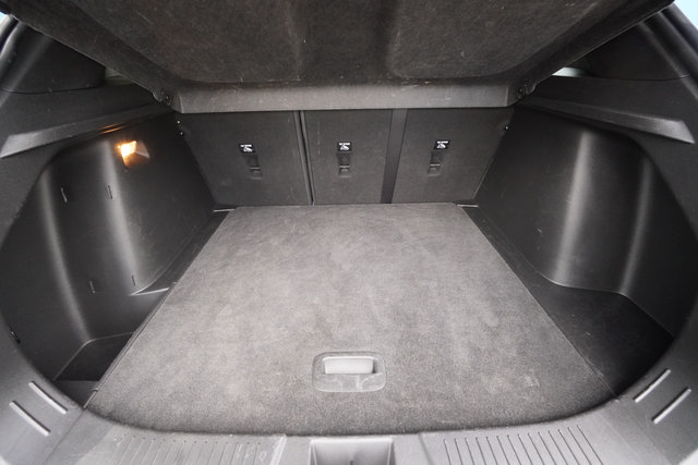 Used 2024 Chevrolet Trax RS w/ Sunroof Package FWD image 25