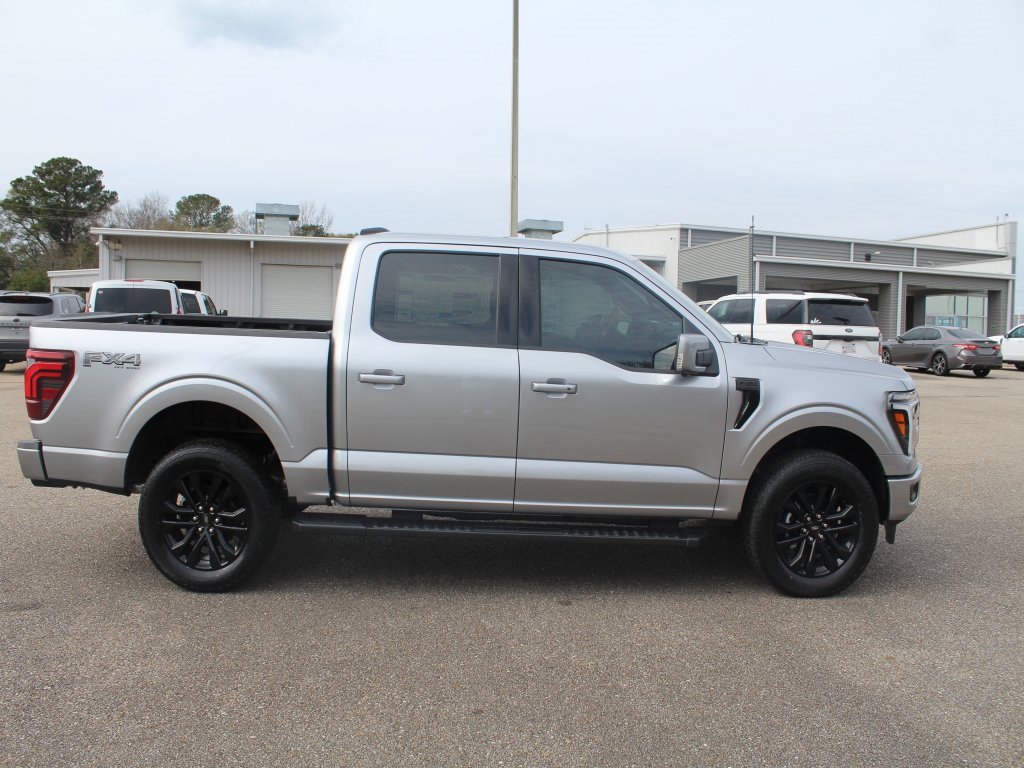 New 2025 Ford F150 Lariat w/ Equipment Group 501A Mid image 9