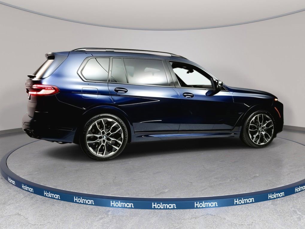 New 2026 BMW X7 M60i image 5