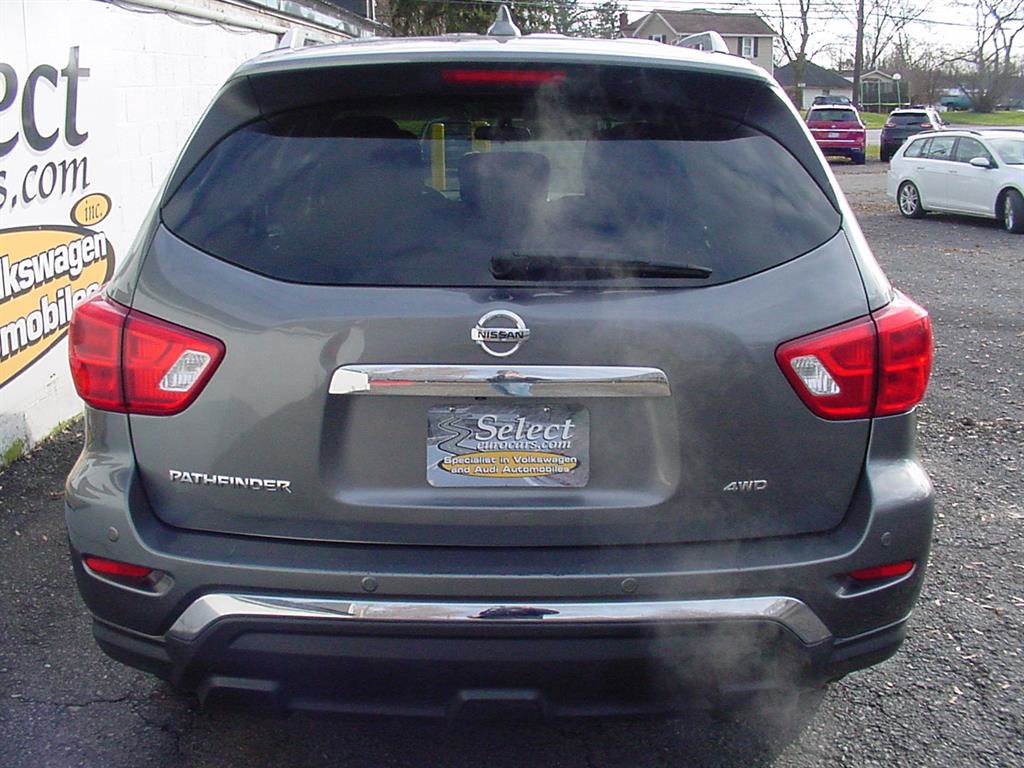 Used 2019 Nissan Pathfinder S image 3