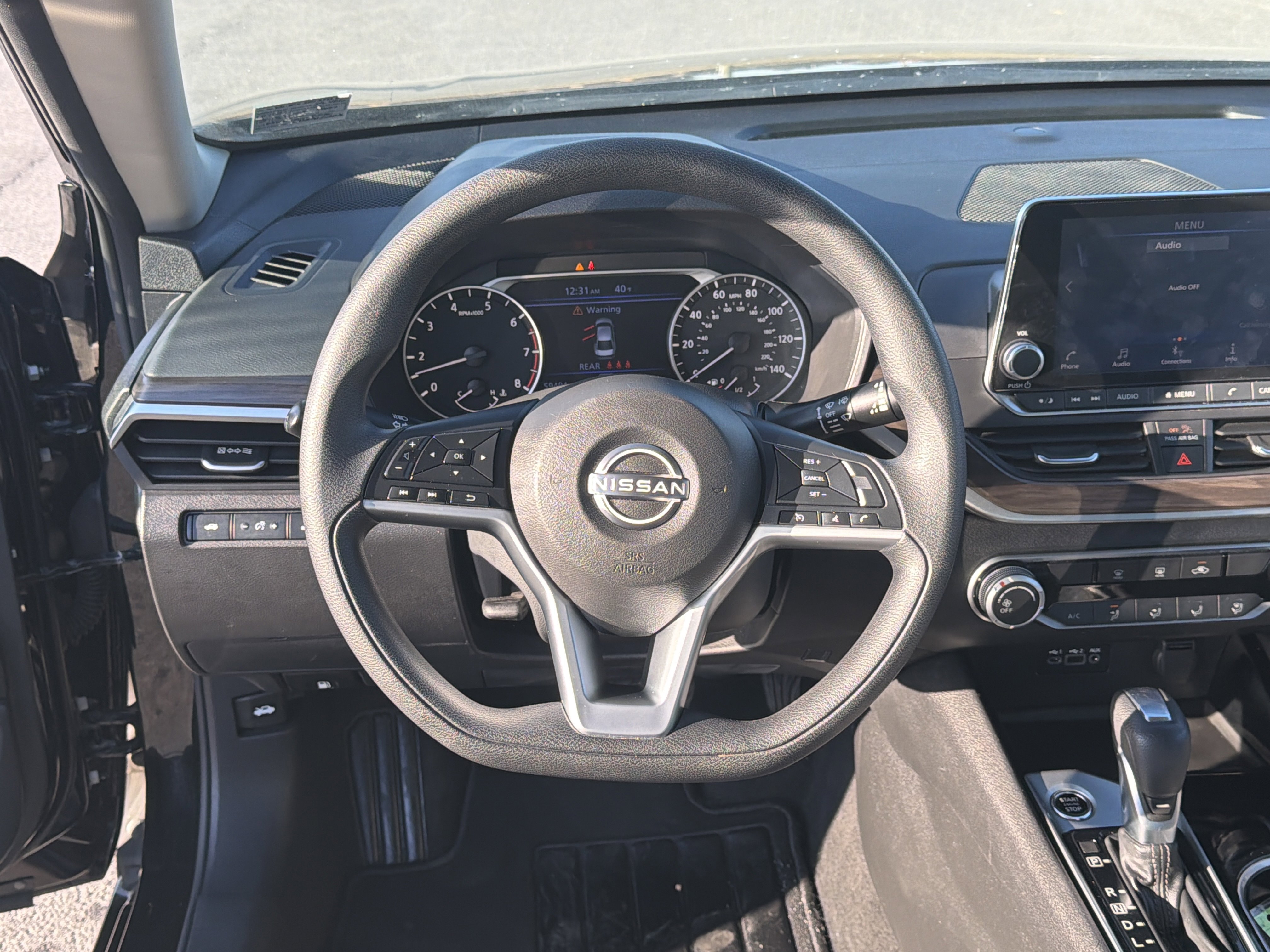 Used 2024 Nissan Altima 2.5 SV AWD/4WD image 17