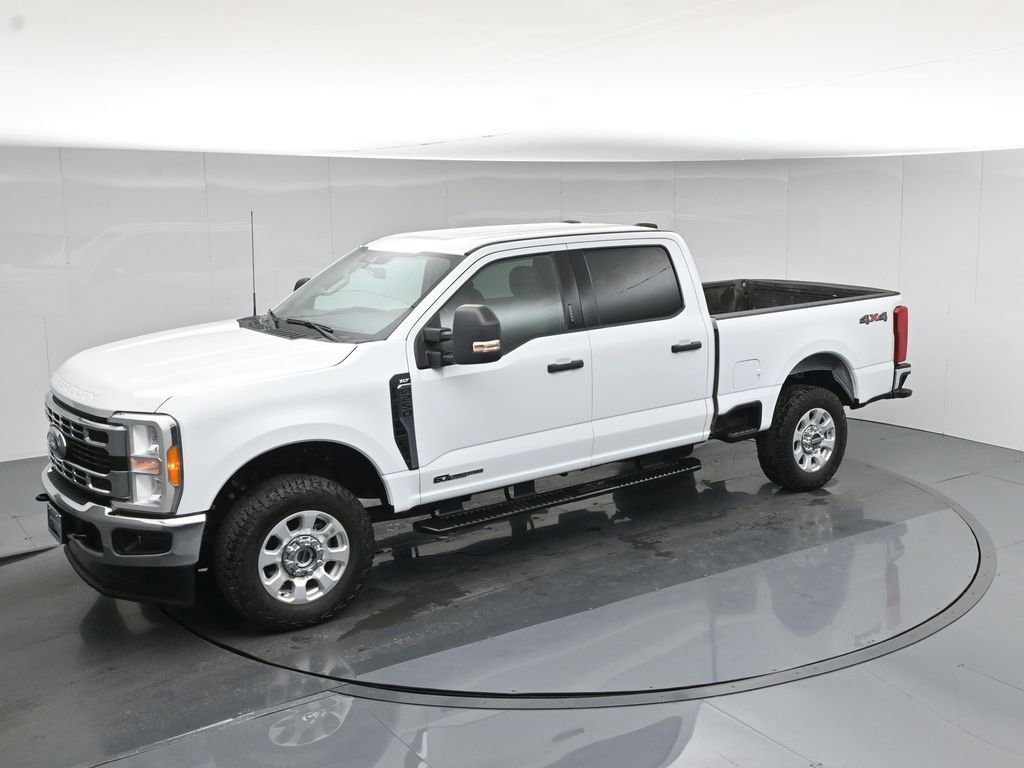 Used 2023 Ford F250 XLT w/ F-250 >10K GVWR Package image 42