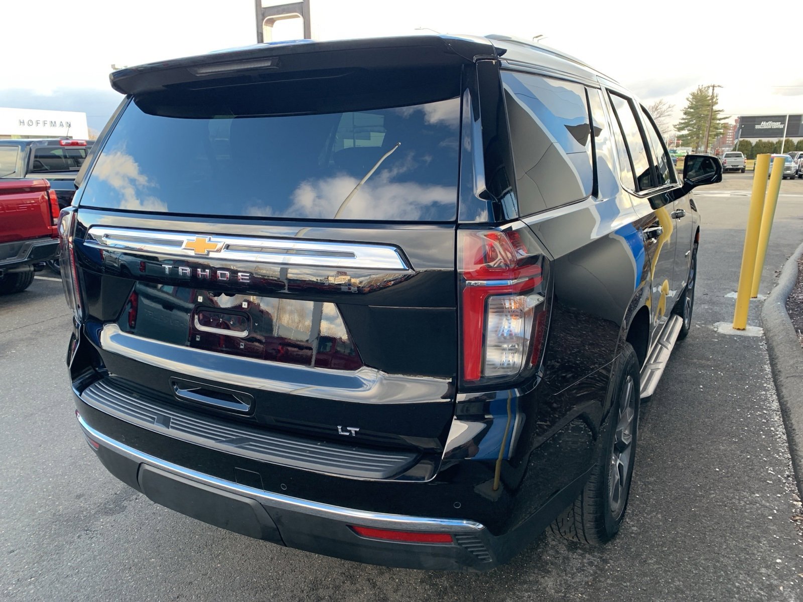 Used 2023 Chevrolet Tahoe LT w/ LT Signature Package image 5