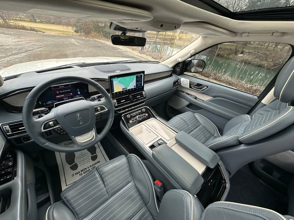 Used 2024 Lincoln Navigator L Black Label image 18