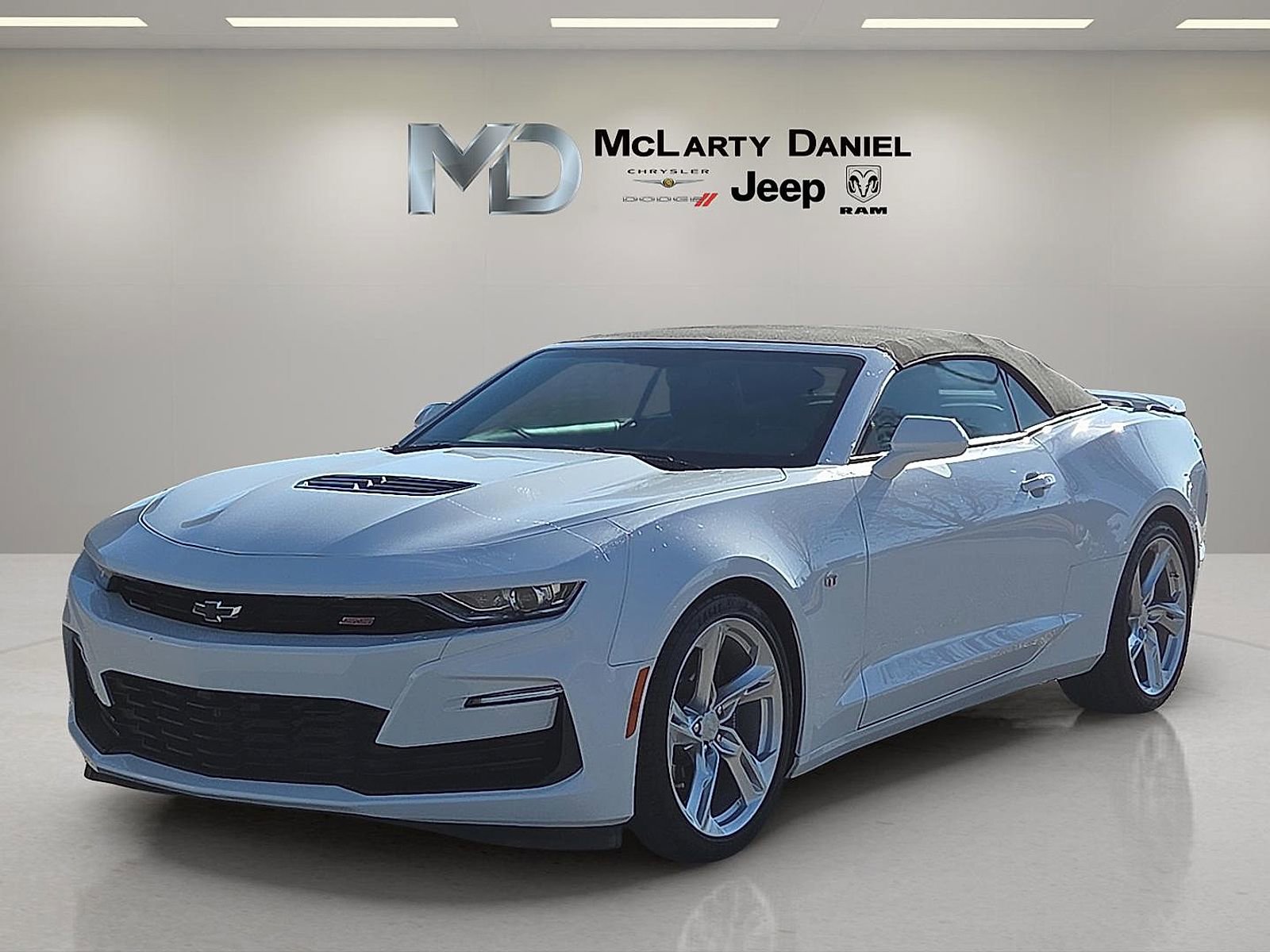Used 2024 Chevrolet Camaro SS image 2