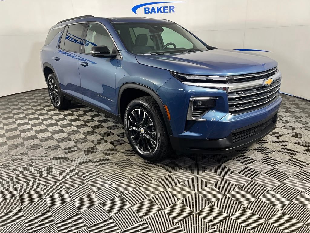 Certified 2026 Chevrolet Traverse LT w/ Sun and Wheel Package AWD/4WD image 8