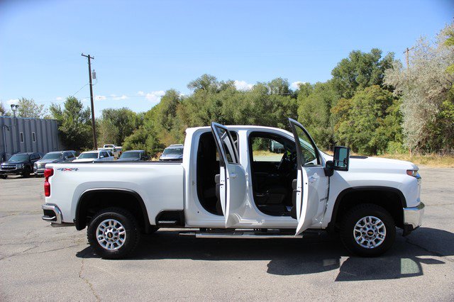 Used 2023 Chevrolet Silverado 2500 LT image 18
