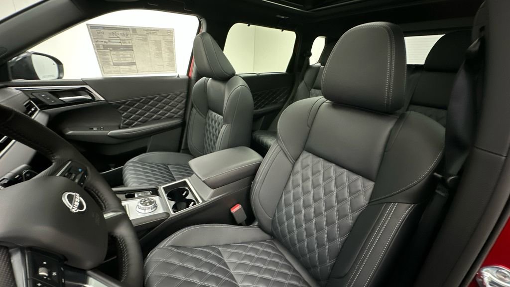 New 2026 Nissan Rogue Platinum image 9