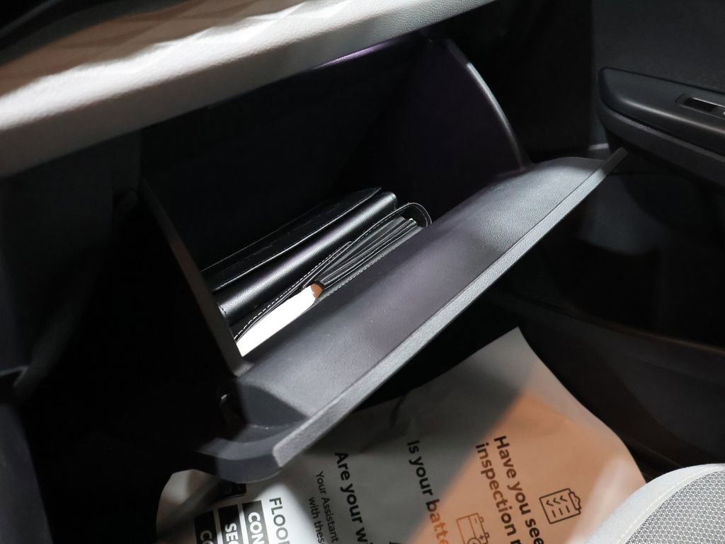 Used 2024 Volkswagen Taos S image 31