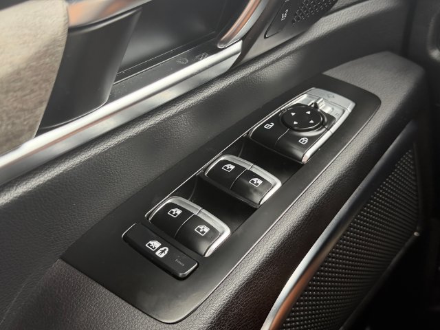 Used 2022 Kia Telluride SX w/ Towing Package FWD image 24