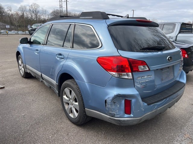 Used 2011 Subaru Outback 2.5i Limited image 4