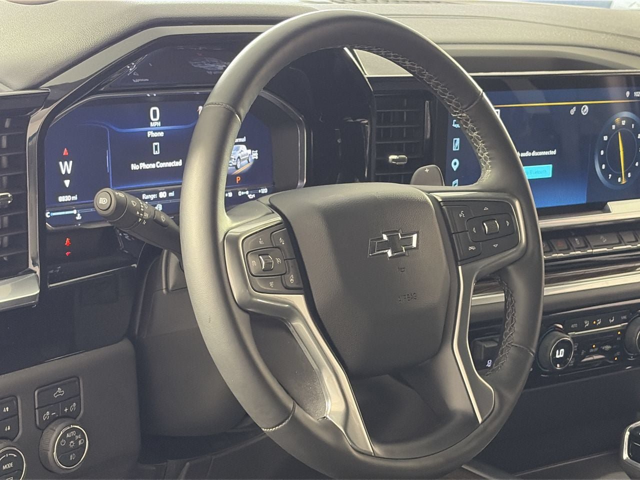Used 2025 Chevrolet Silverado 1500 RST w/ Dark Appearance Package AWD/4WD image 14