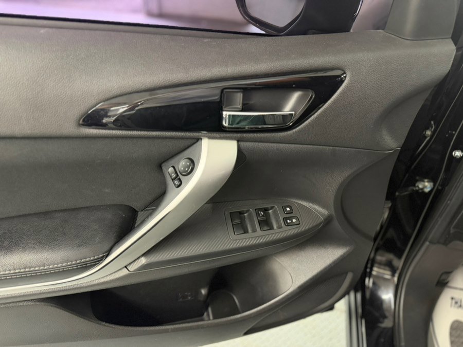 Used 2018 Mitsubishi Eclipse Cross SE AWD/4WD image 29