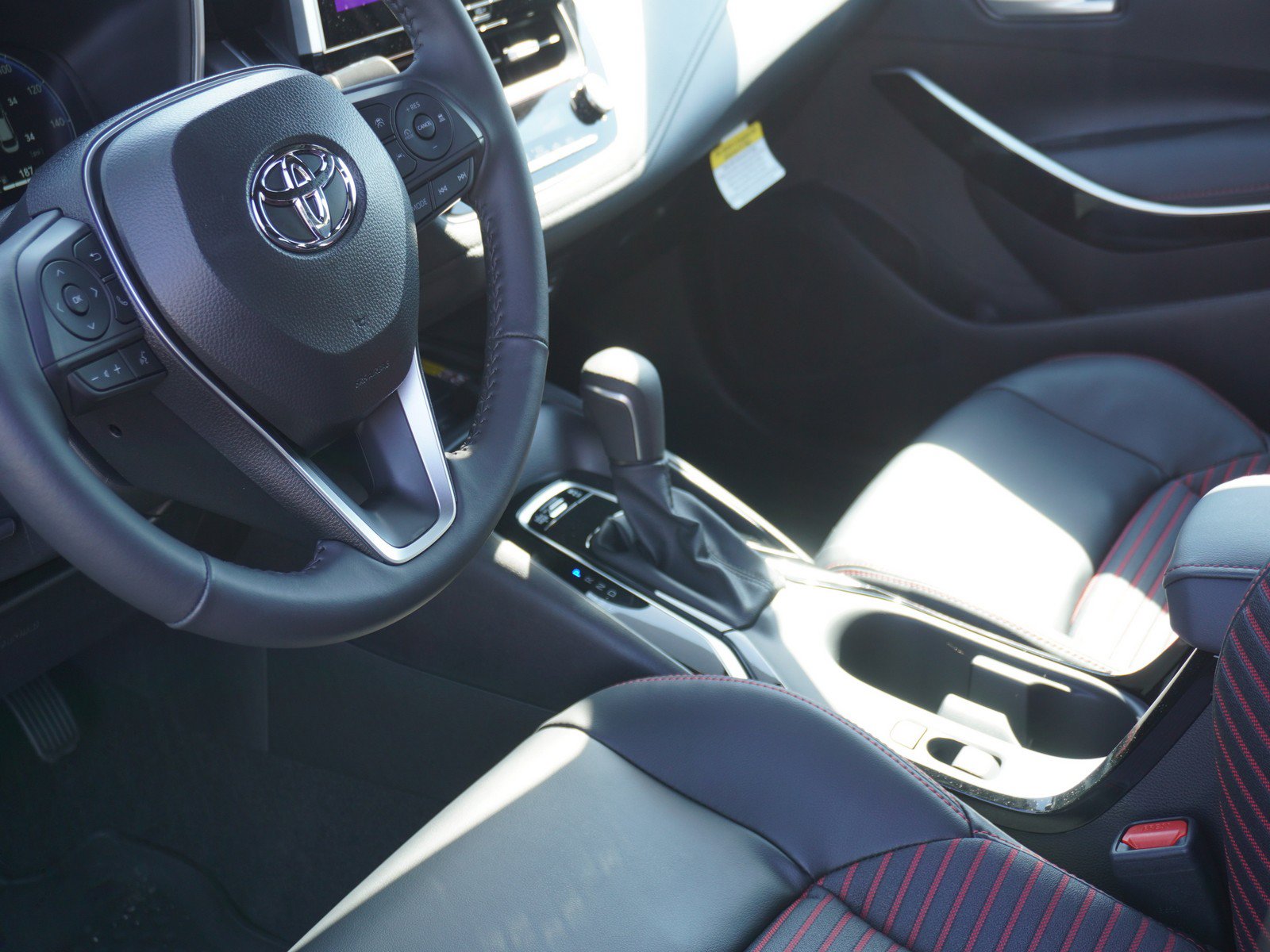 New 2027 Toyota Corolla LE FWD image 20