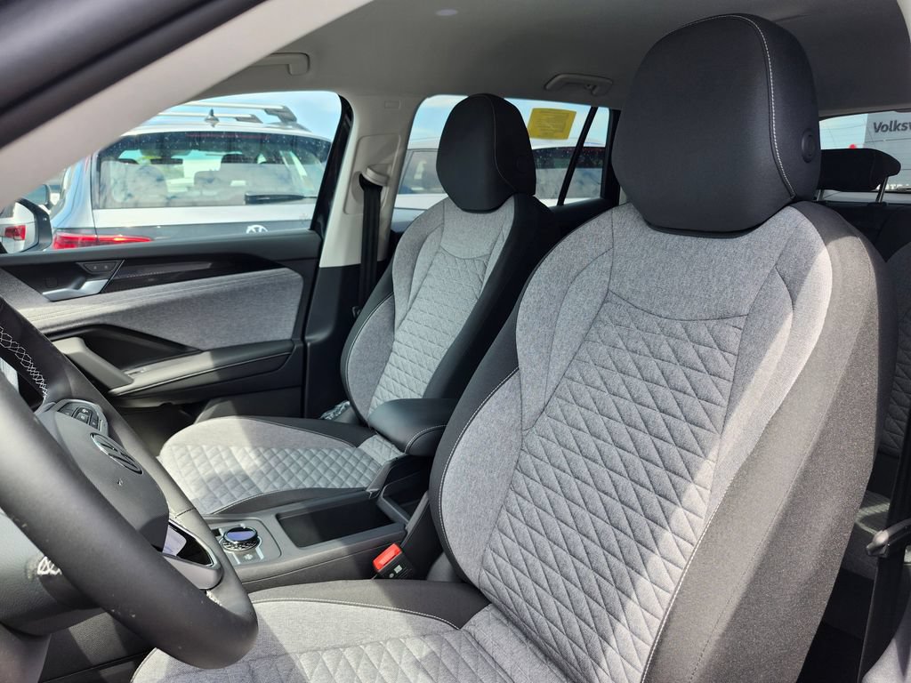 New 2026 Volkswagen Tiguan S AWD/4WD image 9