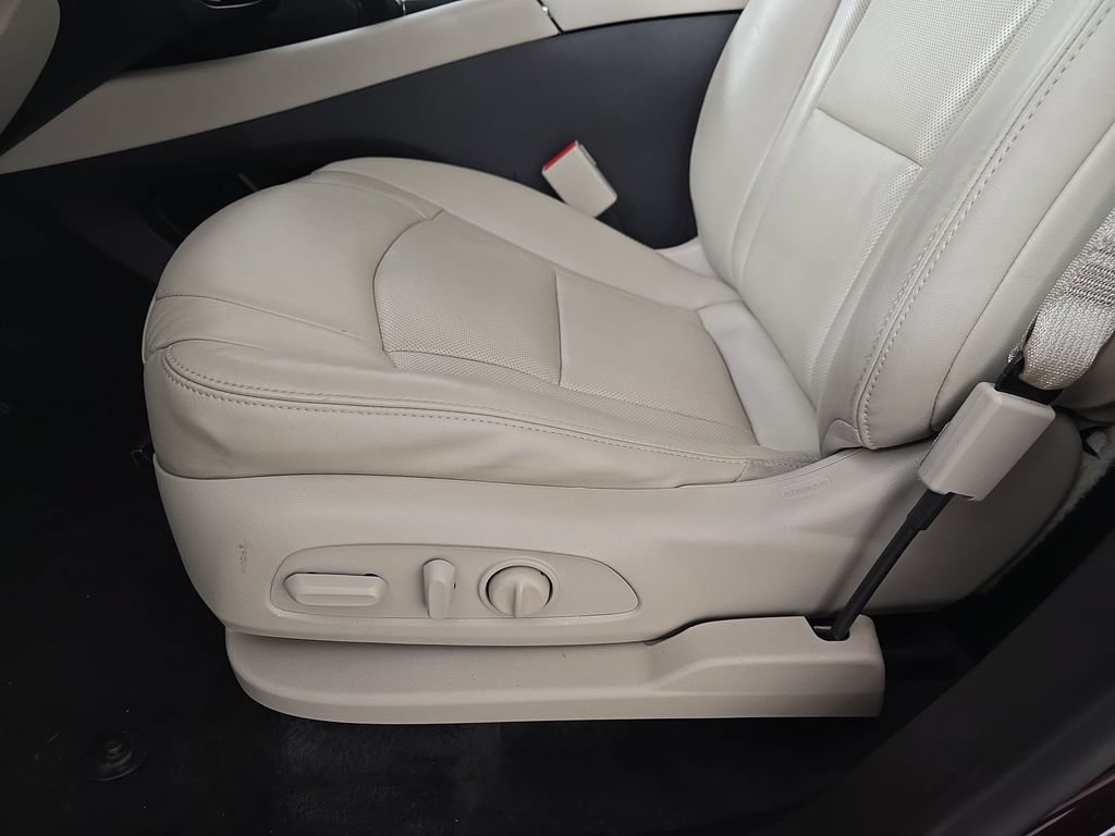 Used 2019 Buick Enclave Premium w/ Experience Buick Package AWD/4WD image 32