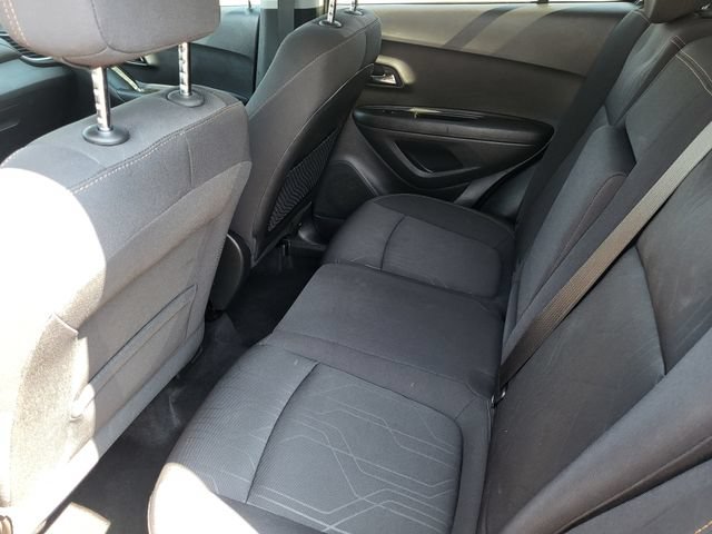 Used 2020 Chevrolet Trax LT FWD image 20