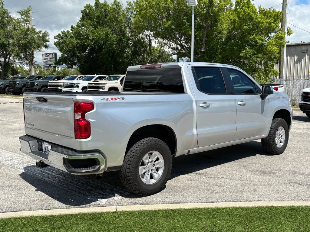 Used 2022 Chevrolet Silverado 1500 LT AWD/4WD image 6