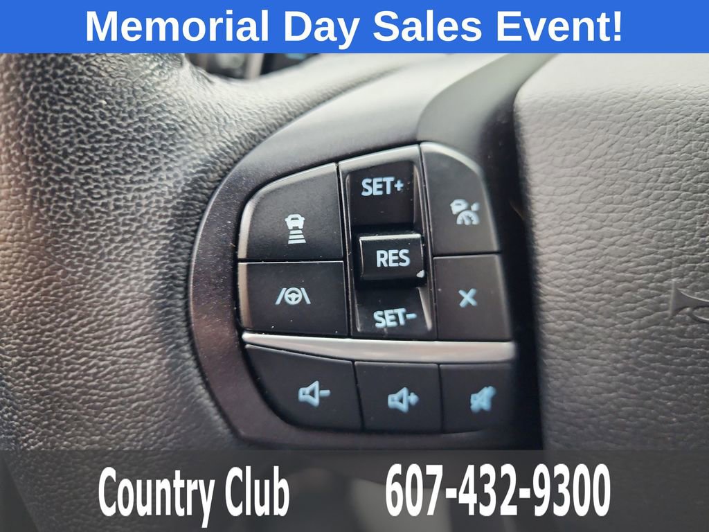 Used 2020 Ford Explorer XLT w/ Equipment Group 202A AWD/4WD image 19