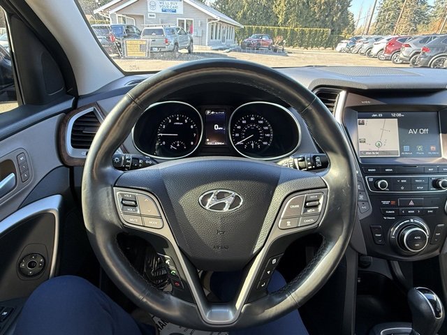Used 2019 Hyundai Santa Fe XL image 14