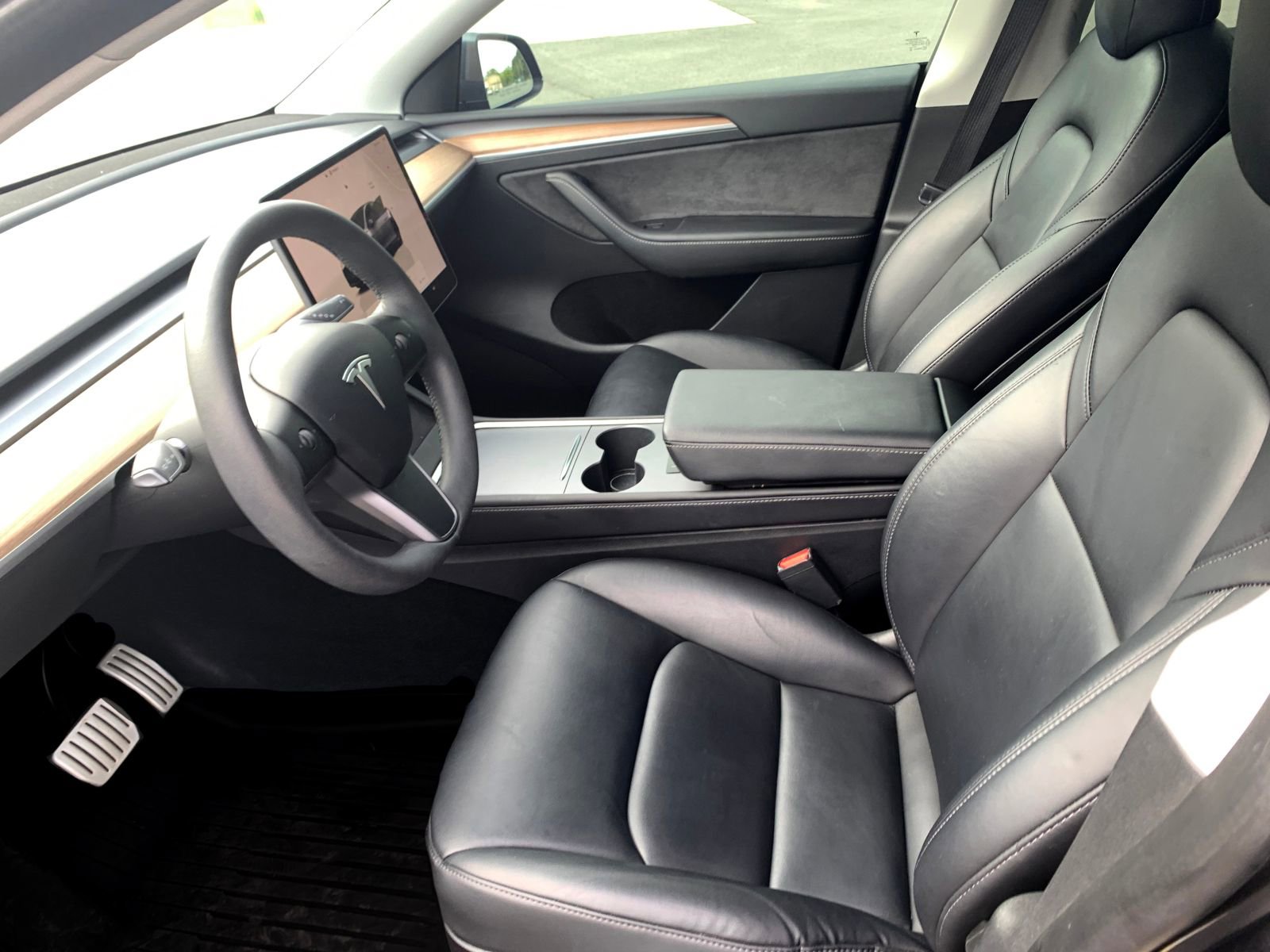 Used 2022 Tesla Model Y Performance image 16