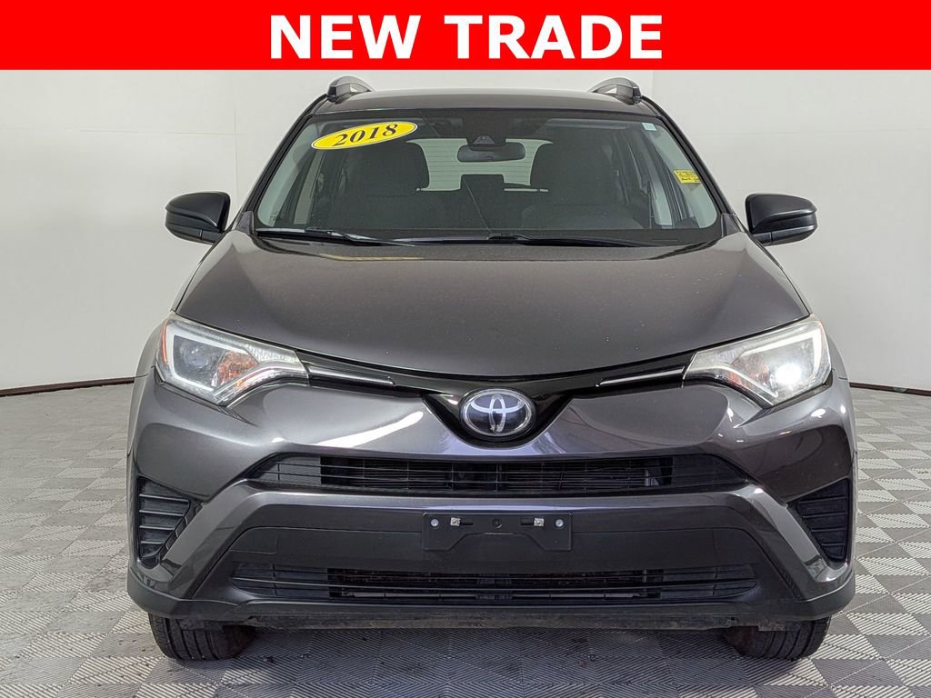 Used 2018 Toyota RAV4 LE FWD image 8