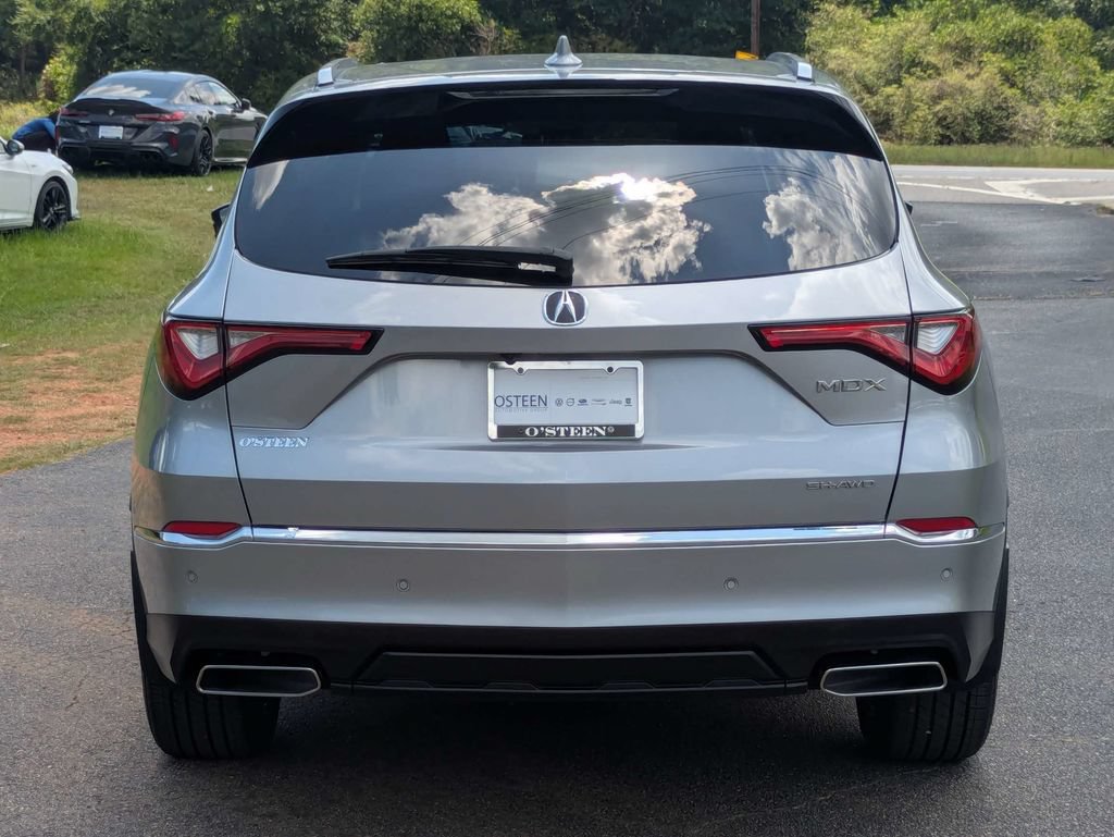 Used 2023 Acura MDX SH-AWD w/ Advance Package image 5