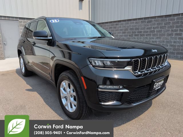 Used 2023 Jeep Grand Cherokee Limited AWD/4WD image 1