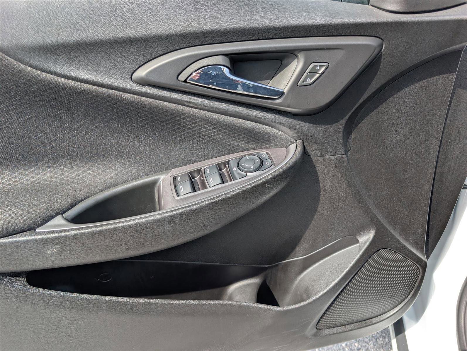 Used 2022 Chevrolet Malibu LT image 19