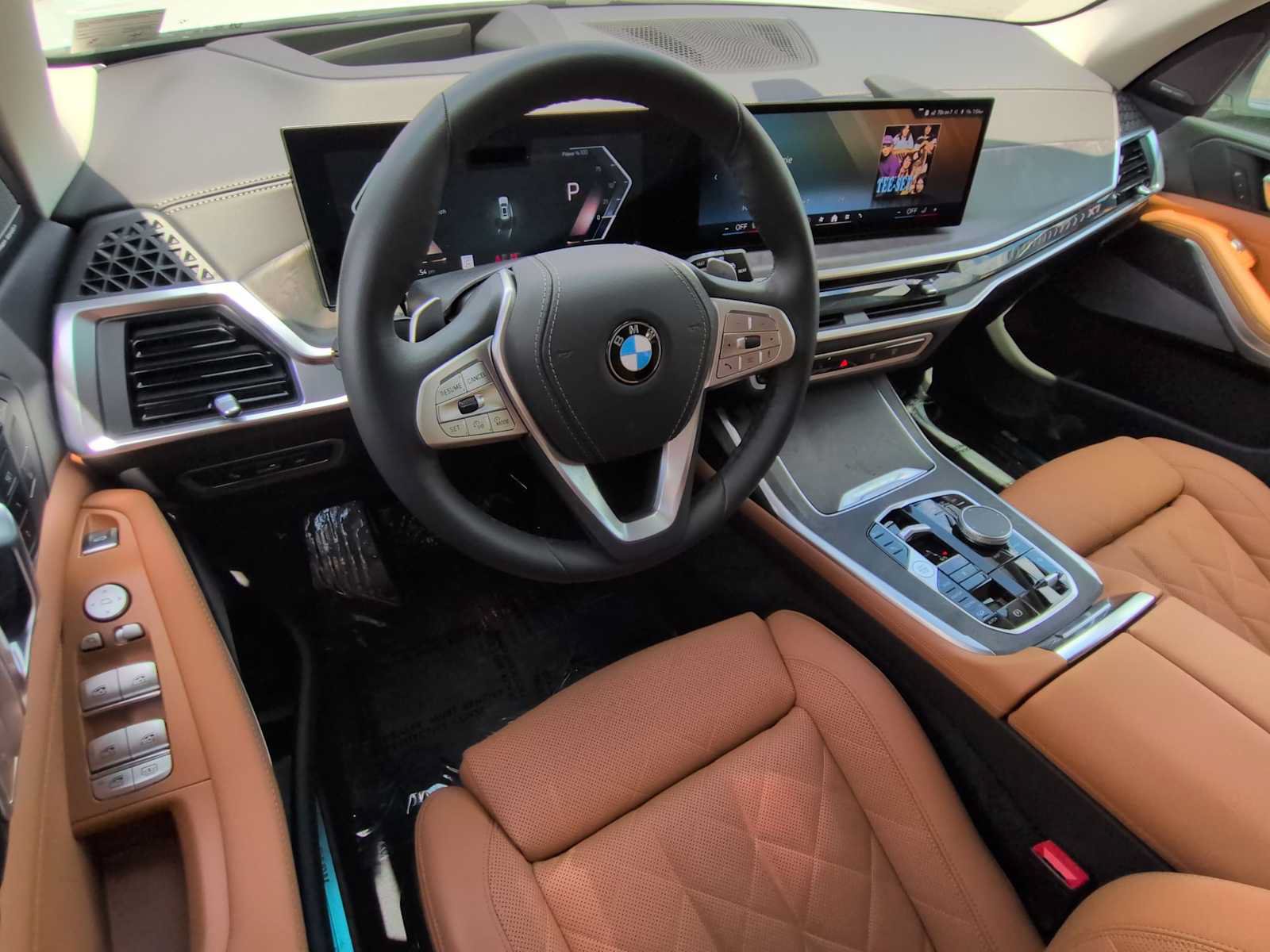 Used 2026 BMW X7 xDrive40i AWD/4WD image 9