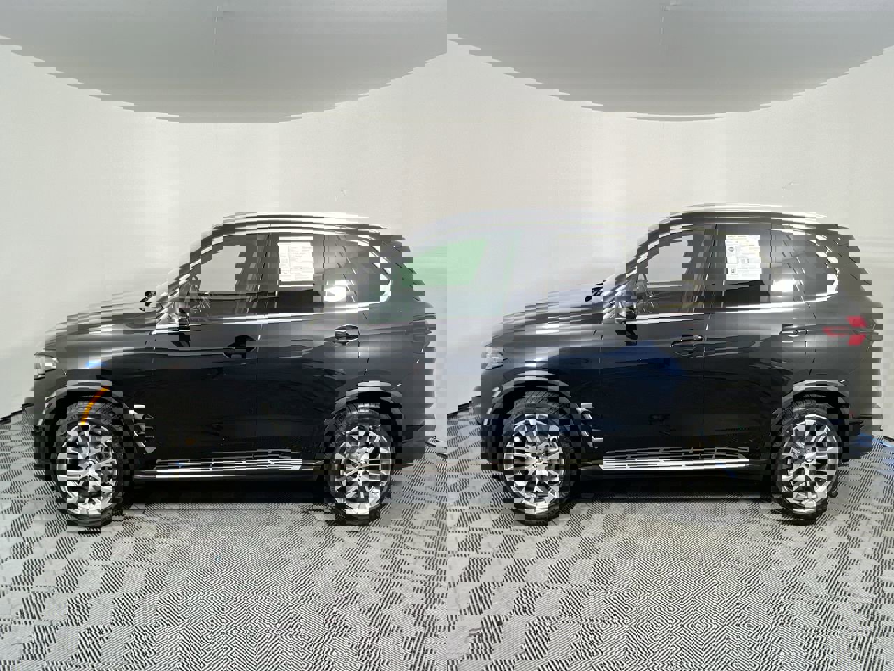 Used 2024 BMW X5 sDrive40i image 6