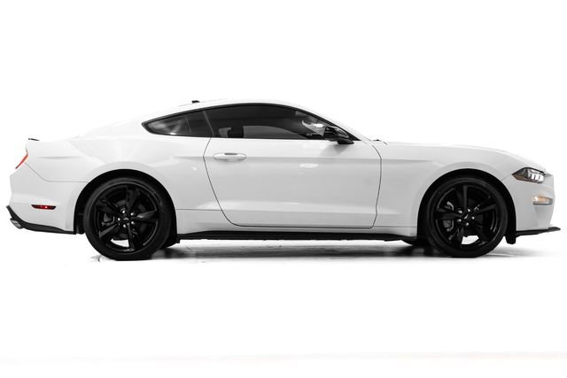 Used 2022 Ford Mustang Coupe image 6