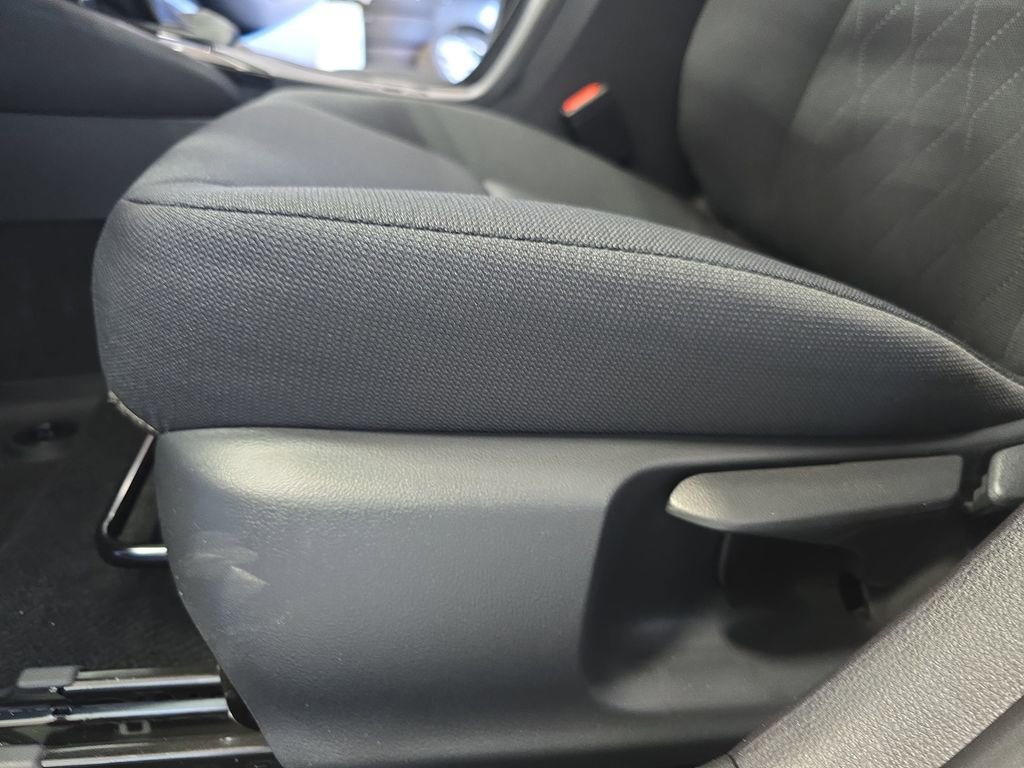 Used 2026 Toyota Corolla LE FWD image 29