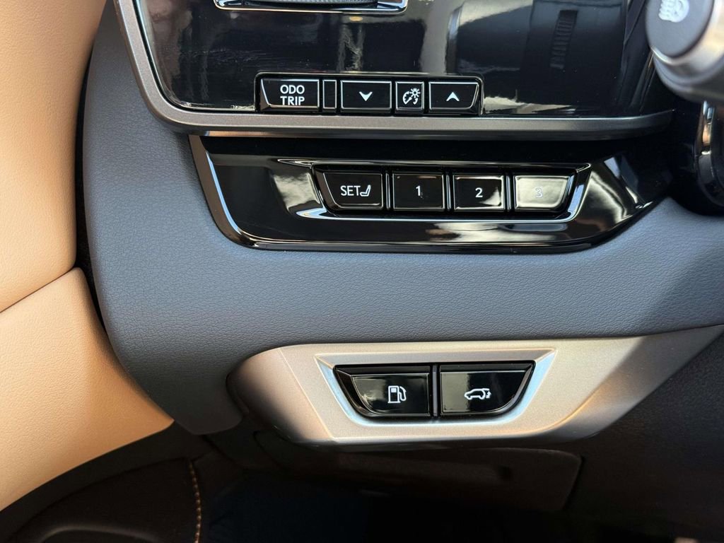 Used 2026 Lexus RX 350 w/ Convenience Package image 24