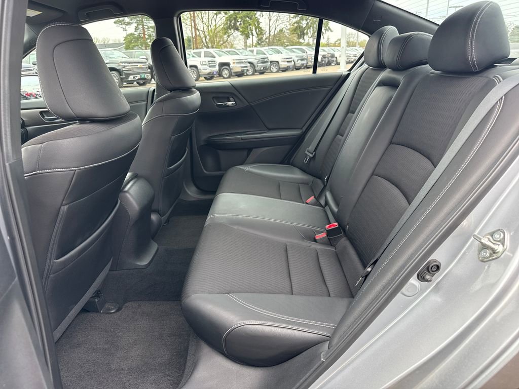 Used 2016 Honda Accord Sport image 27
