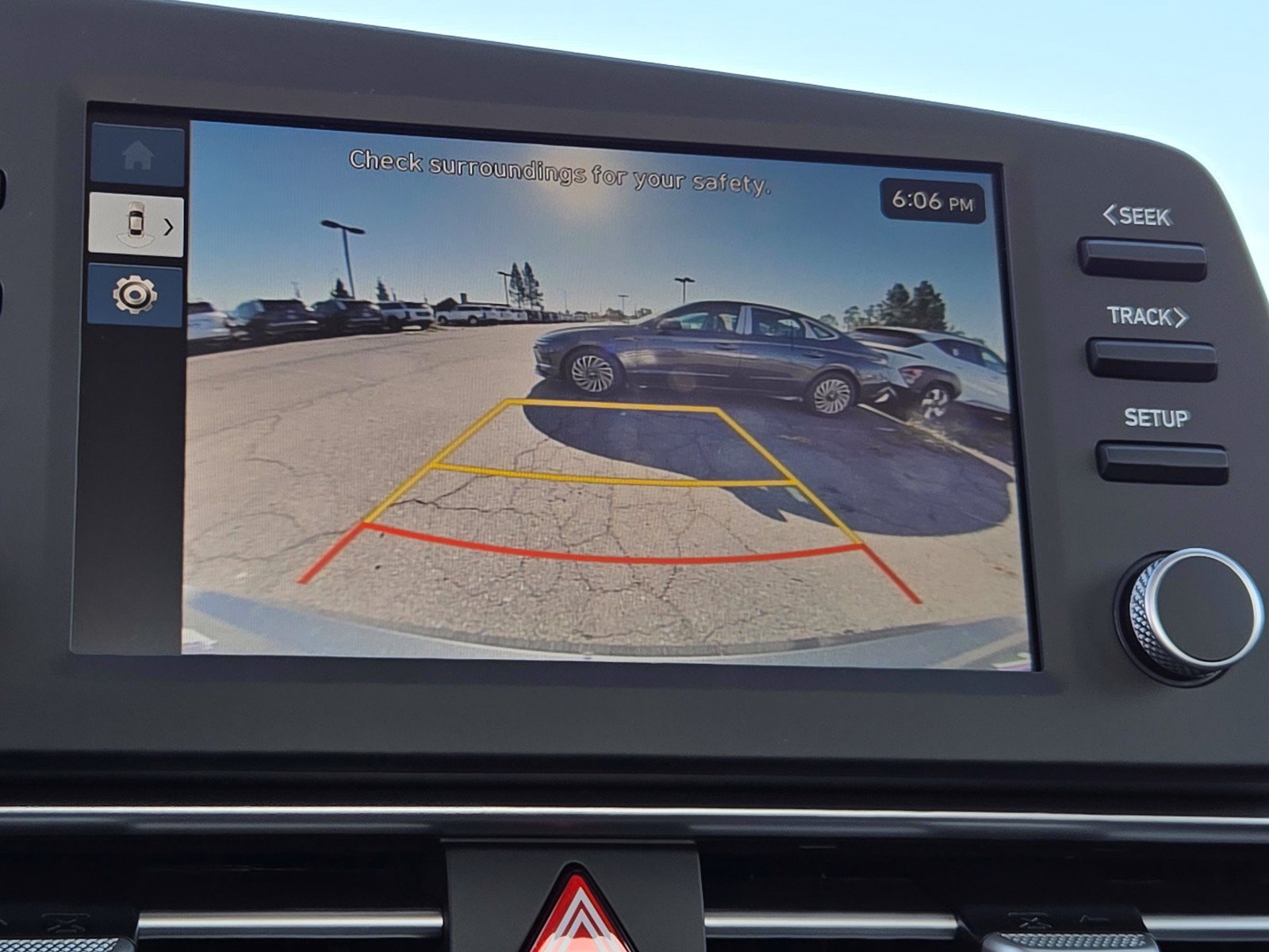 New 2026 Hyundai Elantra Hybrid FWD image 11