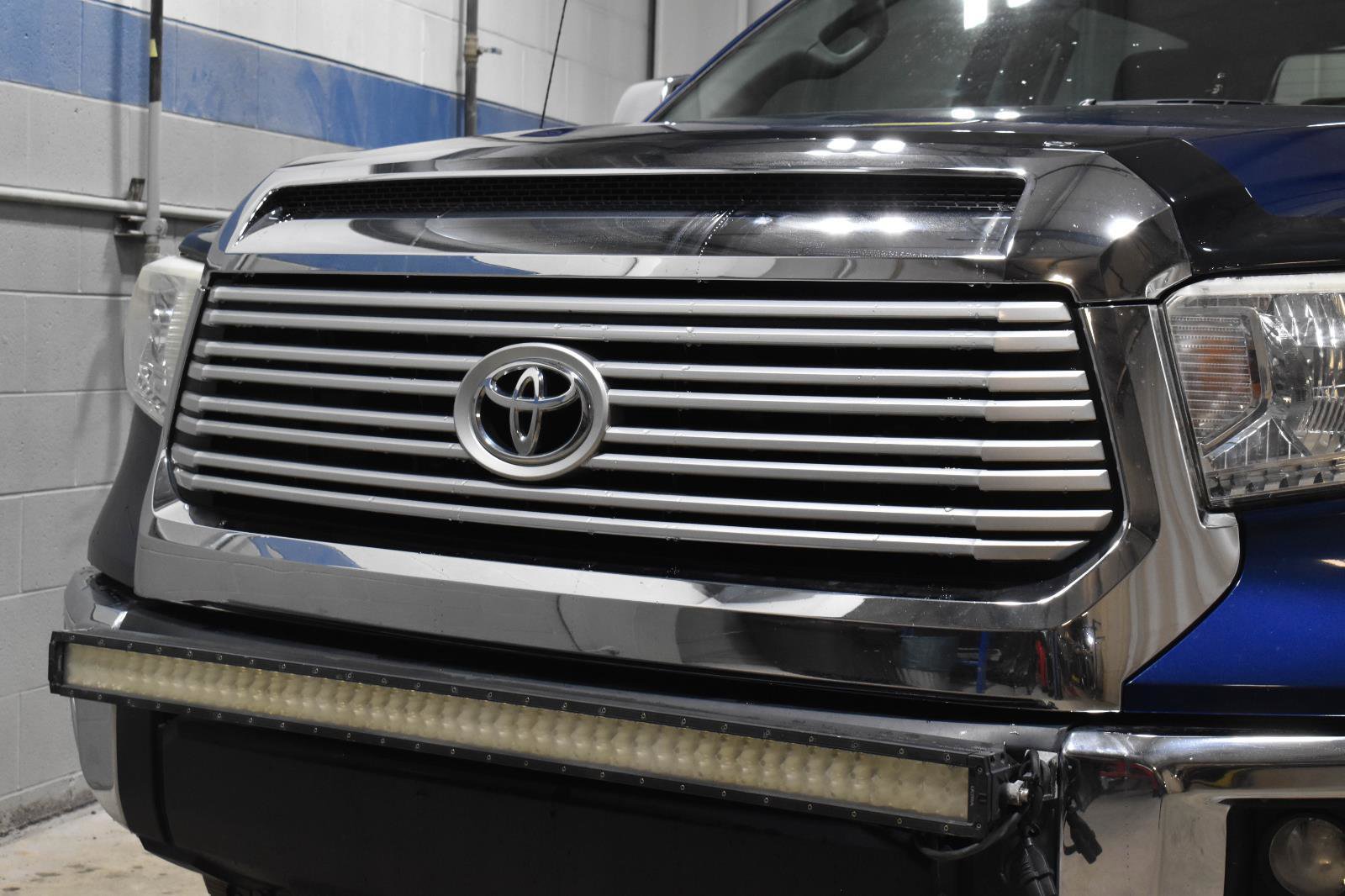 Used 2015 Toyota Tundra Limited image 30