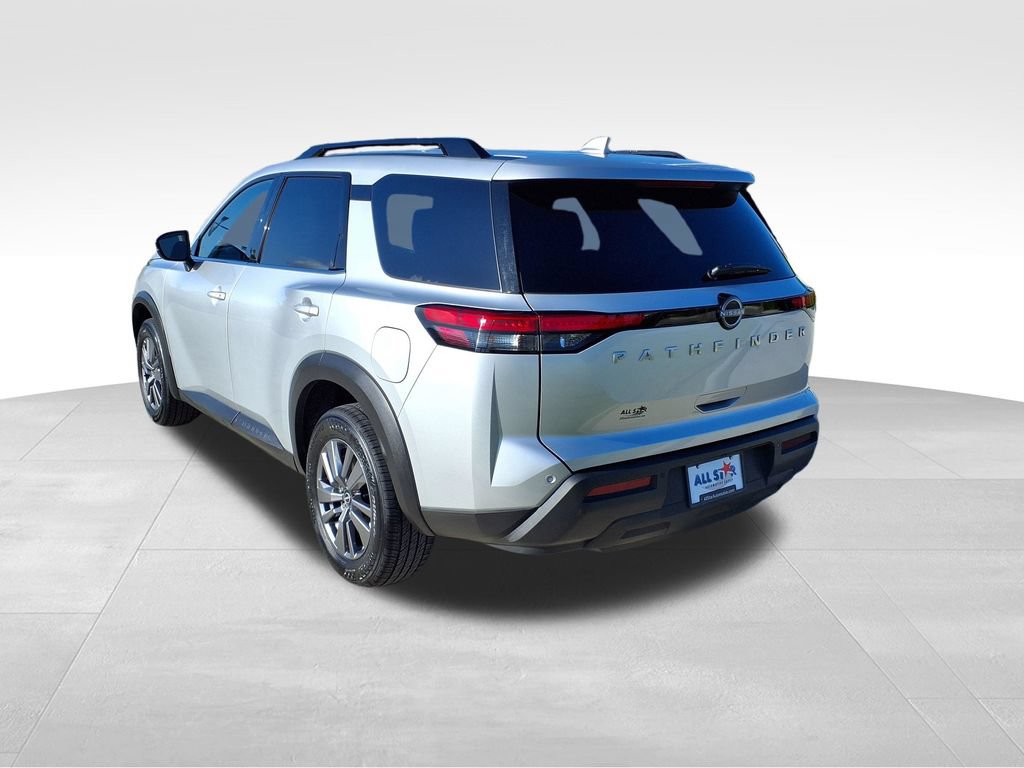 Used 2025 Nissan Pathfinder SV FWD image 6