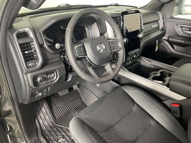New 2026 RAM 1500 4x4 Crew Cab image 4