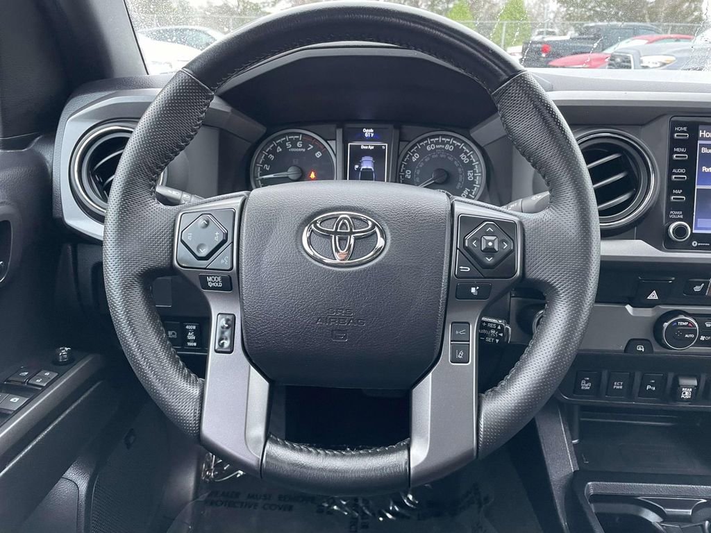 Used 2022 Toyota Tacoma TRD Off-Road w/ TRD Premium Off Road Package image 26