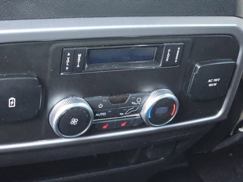 Used 2020 Ford Expedition Platinum RWD image 13