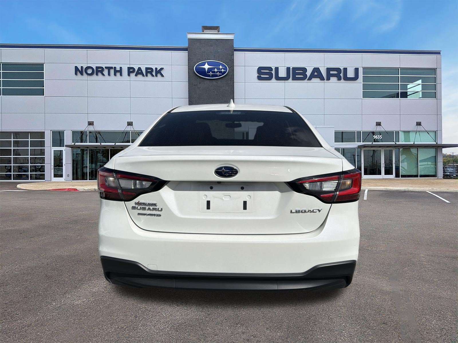 Certified 2025 Subaru Legacy Premium AWD/4WD image 4