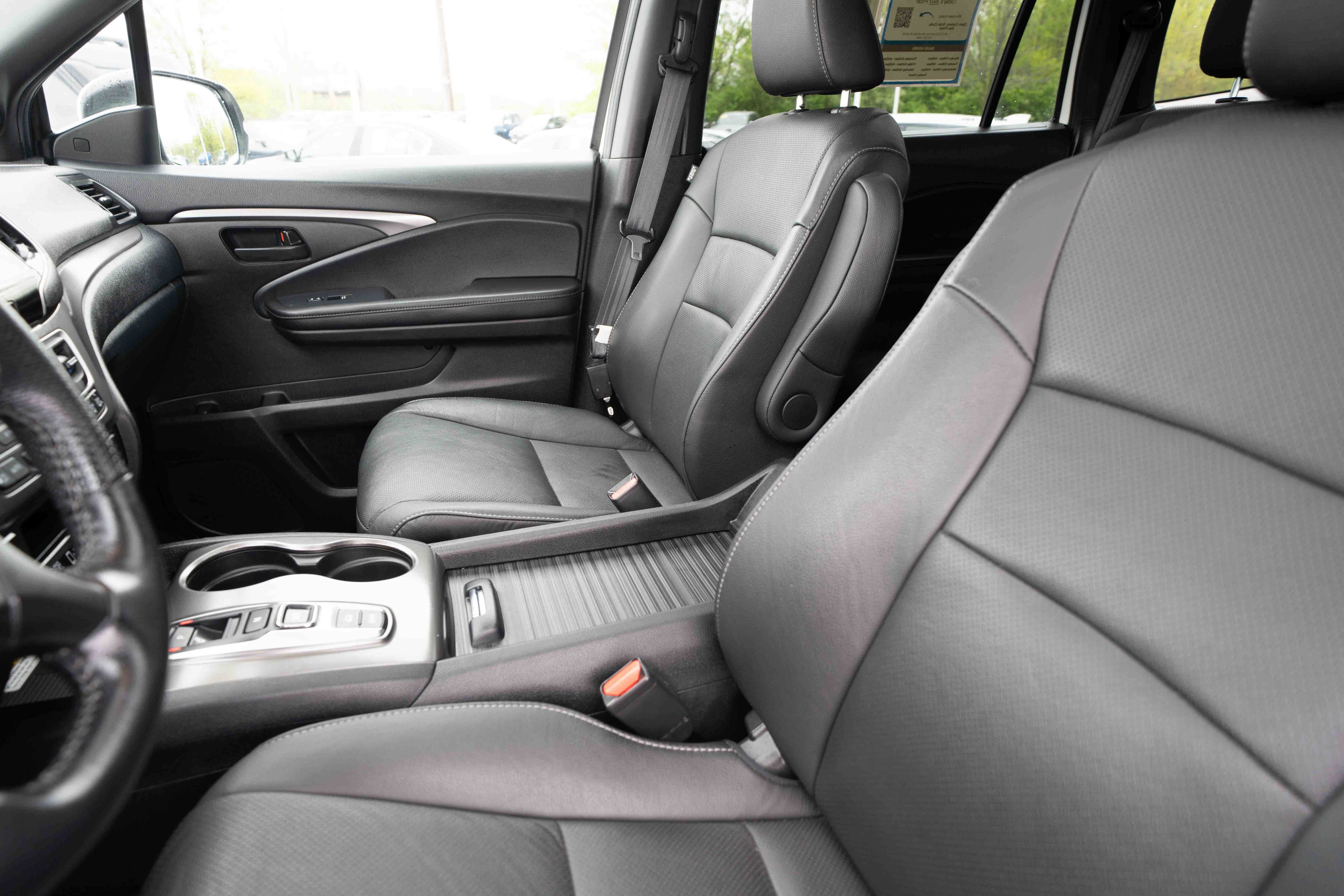 Certified 2023 Honda Passport EX-L image 10